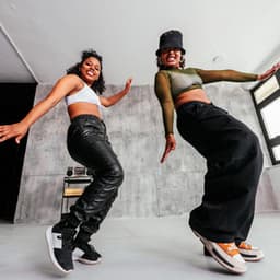 Tranquil Hip Hop Beats for Mindful Meditation - Meditative Lofi