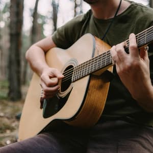 Cuerdas De Armonía: Melodías De Guitarra Con Alma - Las Guitarras de España