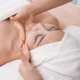 Aqua Aura: Binaural Spa Symphony - Binaural Statement