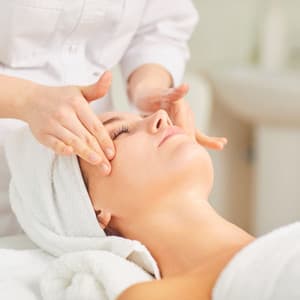 Serene Tranquility: Pleasant Rain and White Noise for Spa Ambiance - Massage Spa Playlist