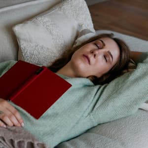 Quiet Dreams: Music for Deep Sleep - Spanish Guitar Lounge Music