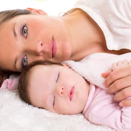 Calm Cuddle: Dreamy Chill White Noise Melodies for Baby - Chill Out Town