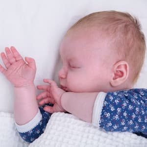Tranquil Ocean Tides: A Binaural Journey for Restful Baby Sleep - Ocean Wave