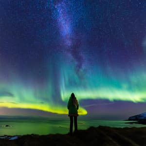 Lofi Para Dormir: Melodías Tranquilas Para La Noche - Nadar en el cielo