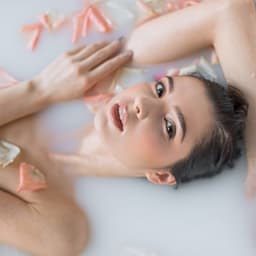 Gentle Tunes for a Rejuvenating Spa Retreat - Imagination Music Universe