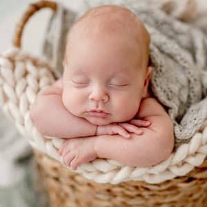 Soft Lullaby Music for Baby's Serene Sleep Routine - Hypnotic Therapy Music Consort