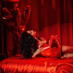 Crimson Velvet Desire: Sensual Nights in Red Bedroom, Slow Erotic Chill & Sex - Sexy Chillout Music Cafe