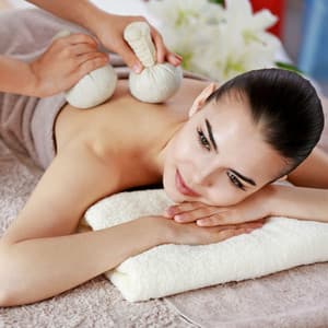 Ocean Breeze Spa Serenade: A Relaxing Ambient Soundscape for Pampering Treatments - Soothing Ocean Sounds