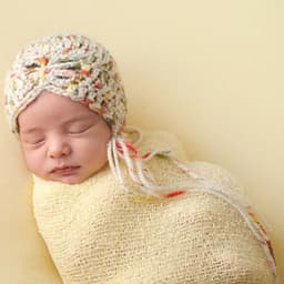 Reflective Baby Dreamscape: Gentle Tones for Cozy Sleep - lofistef