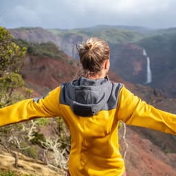 Serenity in Nature's Embrace: A Tranquil Melodic Journey - Nature Noise