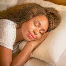 Sueños En Armonía: Música De Guitarra Reconfortante Para Dormir - Guitarras de Luna