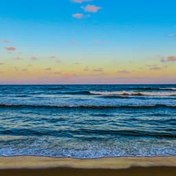 50 Meditative Waters: Gentle Melodies for Relaxing - Seascapers