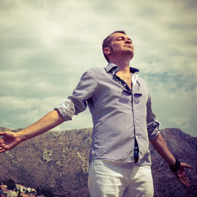 Serene Melodies for Peaceful Relaxation - Instrumental Pop Hits