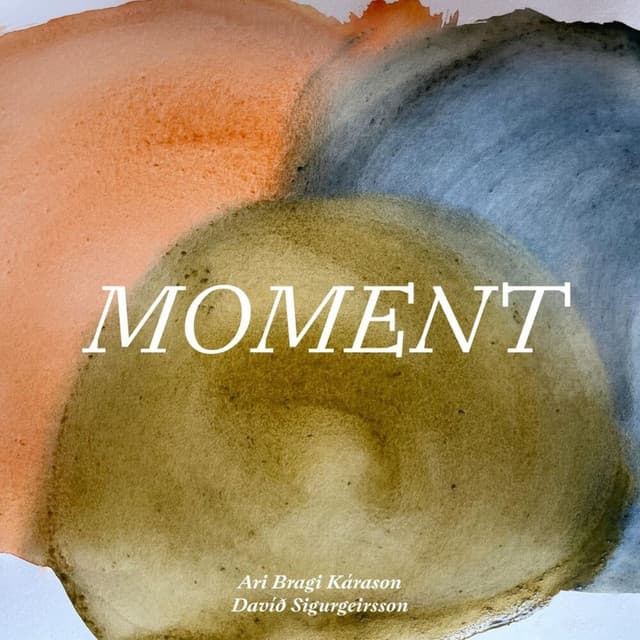 MOMENT - M O M E N T