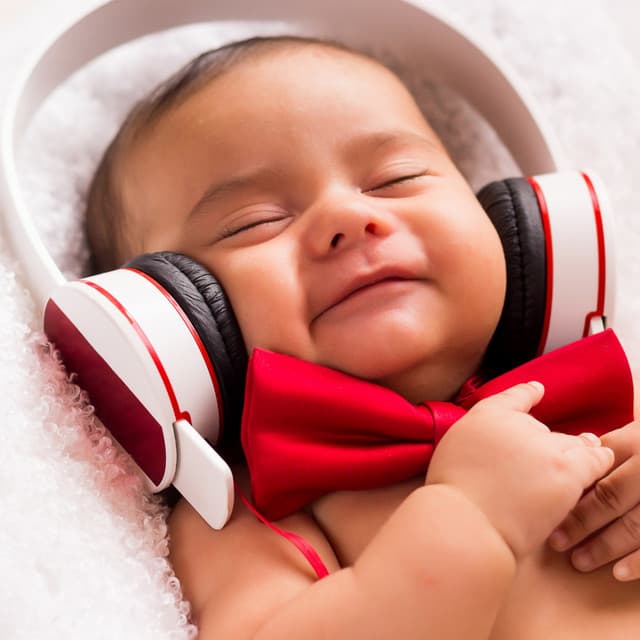 Serene Comfort: Ambient Music Baby Sanctuary - Cloud Babies