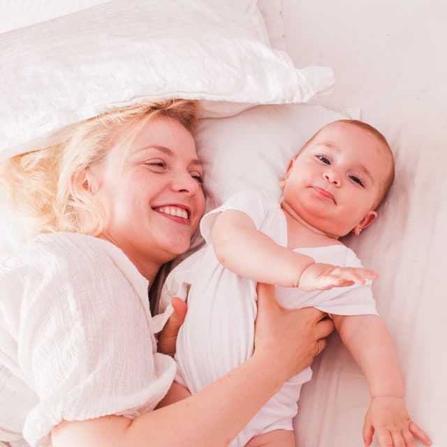 Enchanted Baby Cuddles: Restful Baby Moments with Ambient Music - All Babies Channel