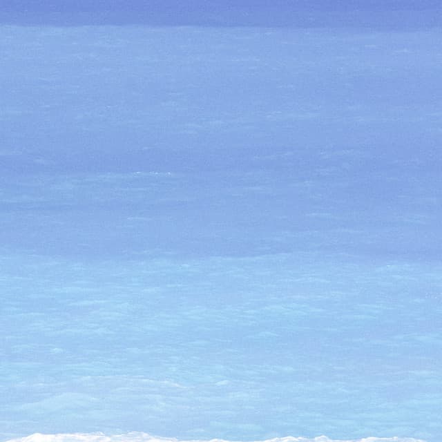 10 Contemplations: Seafoam Symphony of Serenity - Ocean Sounds