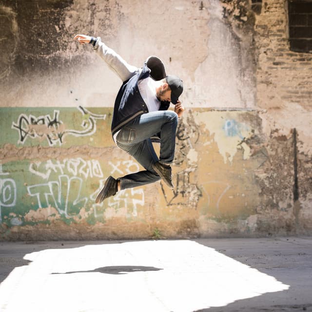 Dreamland Hip Hop: Gentle Beats for Sleep - Lofi Afrobeats