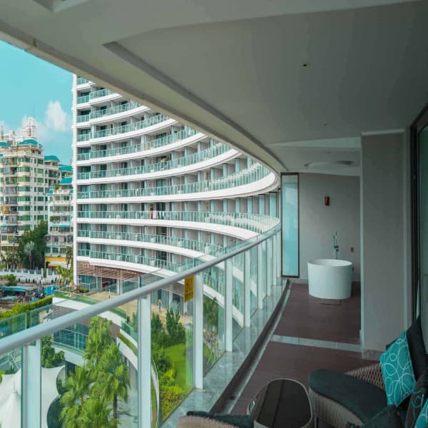 Backdrop for Happy Days - Big Band Ballad with Guitar - Smooth Jazz All Stars