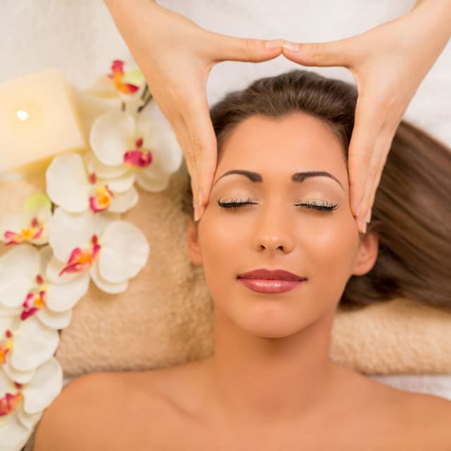 Fire Melodies: String Chill Sound for Serene Massage - Fire Place Sounds