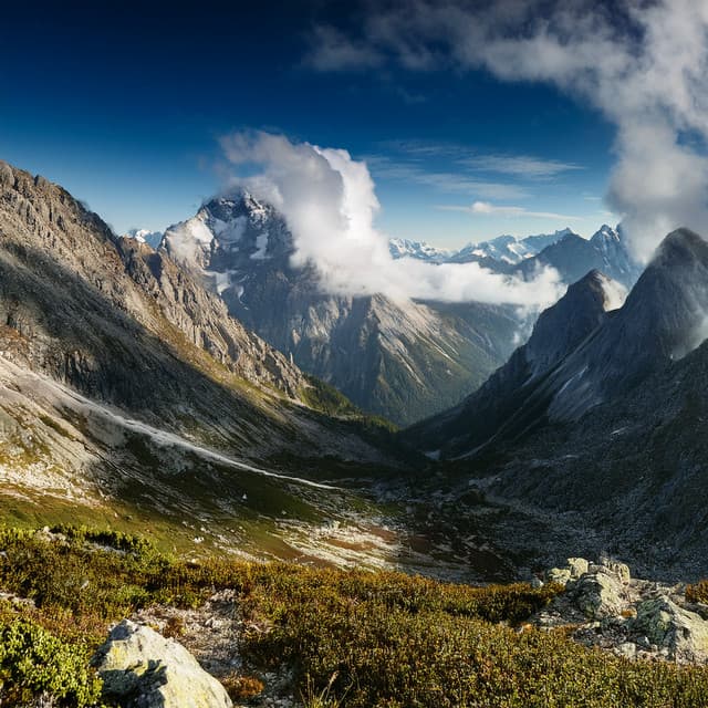 Music For Peaceful Moments And Quiet Spaces - Ultimate Deep Relaxation