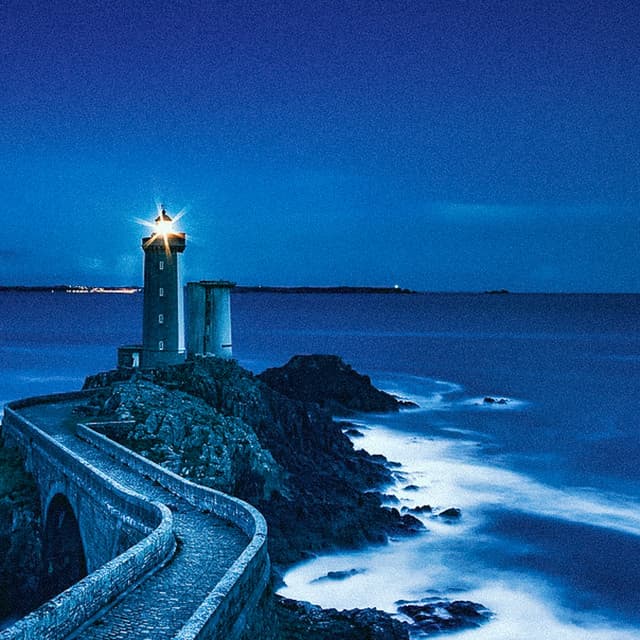 10 Waves: FInding The Light - Coastal Sounds