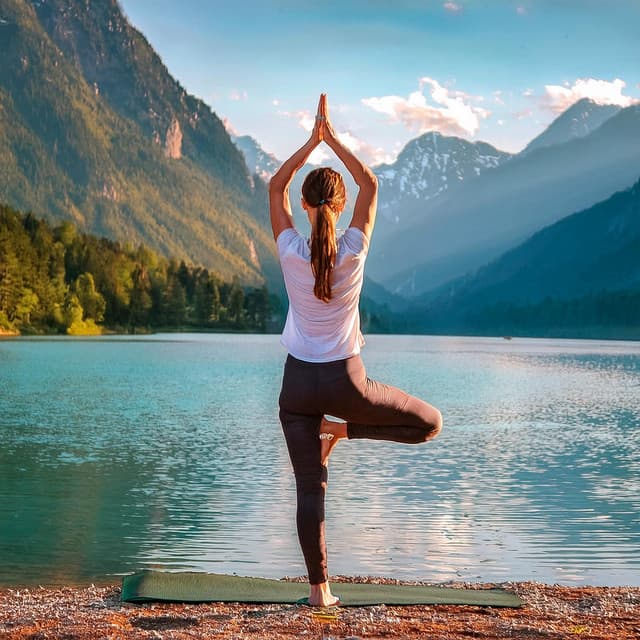 Música Suave Y Relajante Para El Momento De Yoga - Voces del Himalaya