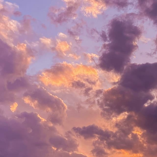 01 Noise Machine: Dreamscapes Of White Noise - White Noise Therapy