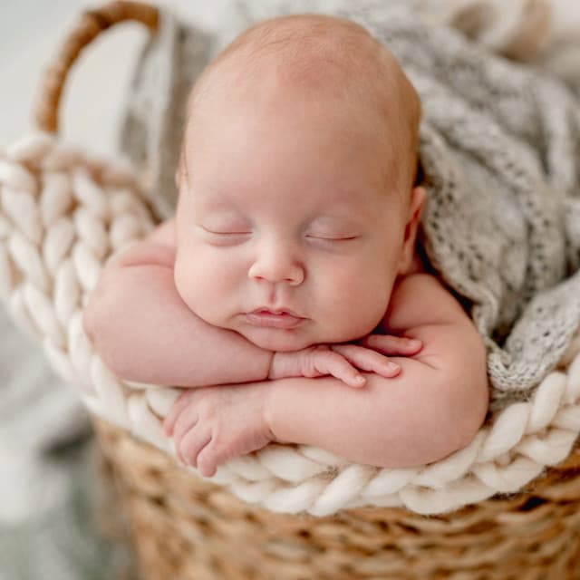 Soft Lullaby Music for Baby's Serene Sleep Routine - Hypnotic Therapy Music Consort
