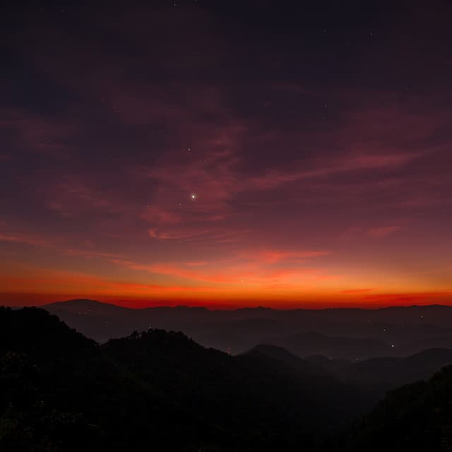 Slumber's Melody: Tranquil Evening Vibes - Relaxation Music Studio