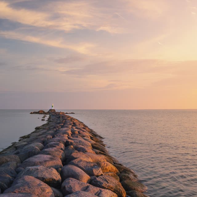 8AM Meditation: By The Sea - Coastal Sounds