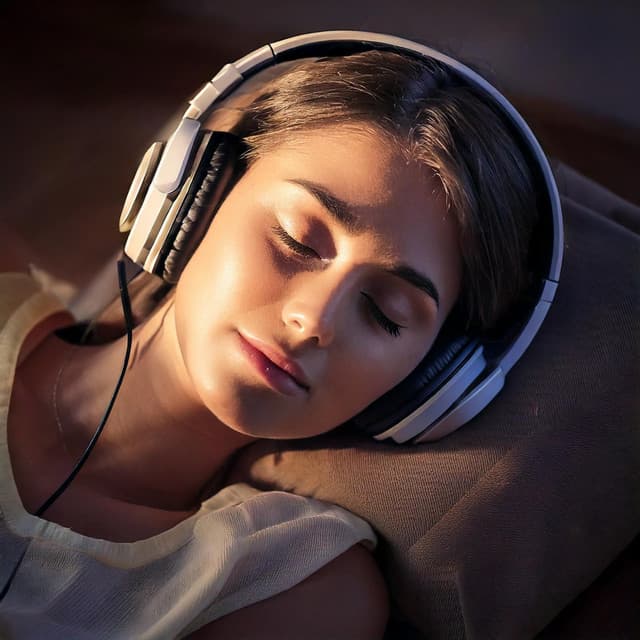 Dreamscapes in Lofi: Music for Sleep - Binaural Beats Brain Waves